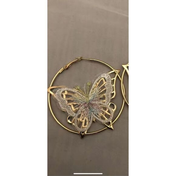 Beautiful butterfly, kimono/cover up with lace butterfly hoop earrings - Picture 12 of 13